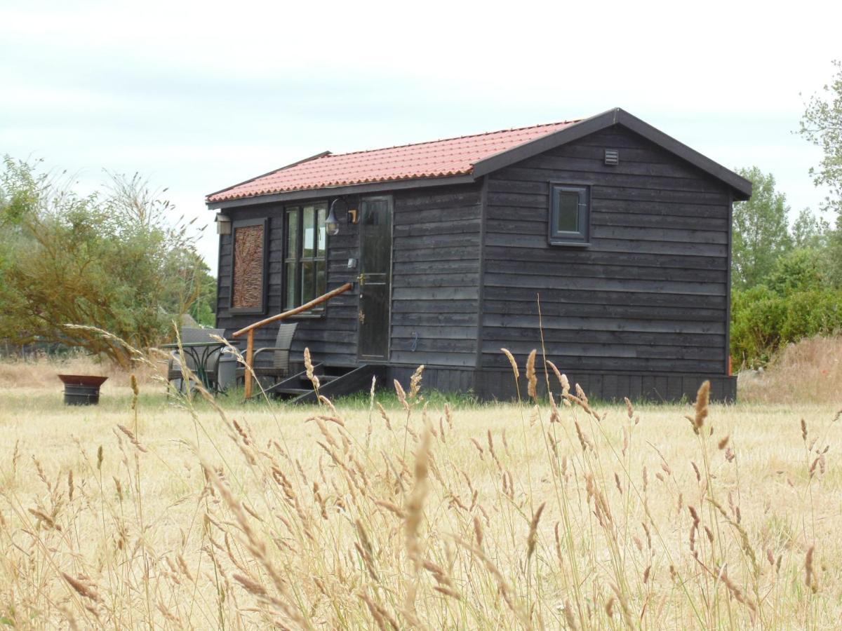 The Cabin Pakenham Eksteriør bilde
